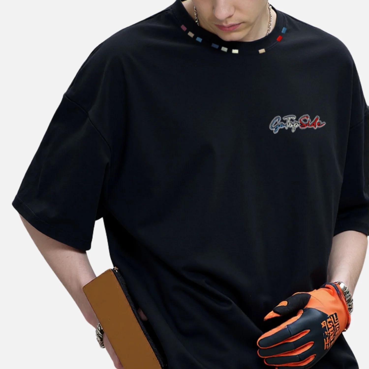 Color-Embroidered Short Sleeve Tee - Beauption