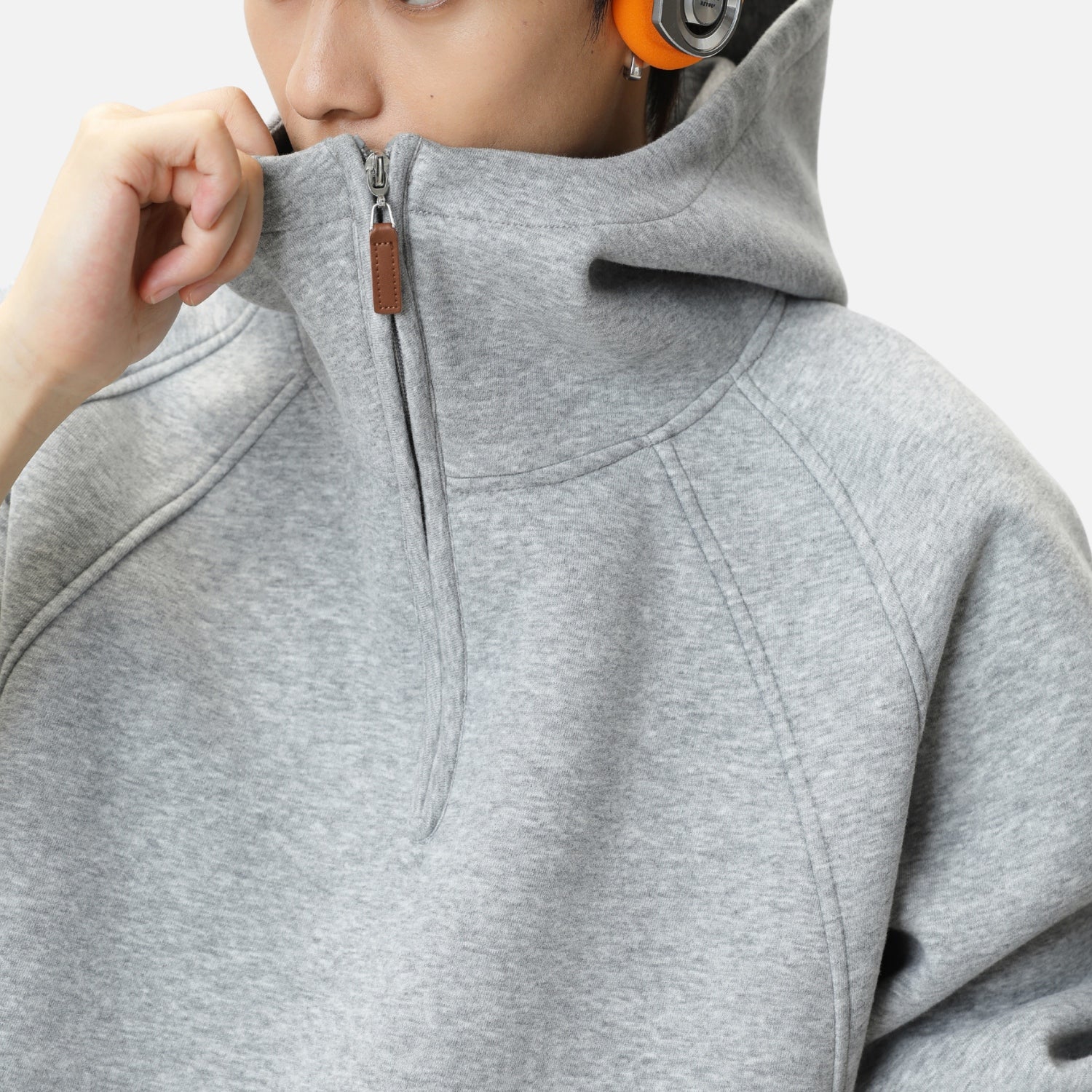 Structured Paneled Hooded Sweatshirt - Beauption